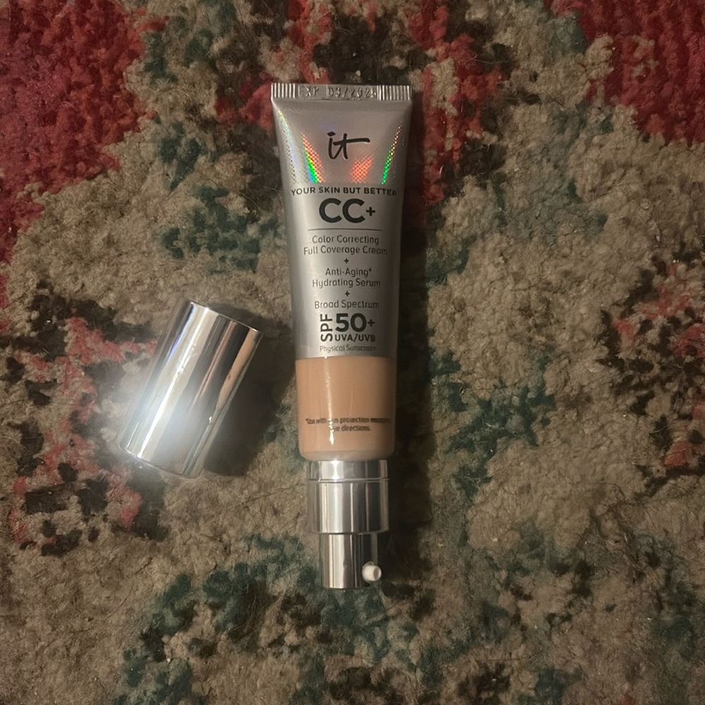It cosmetics cc spf 50 shade fair light